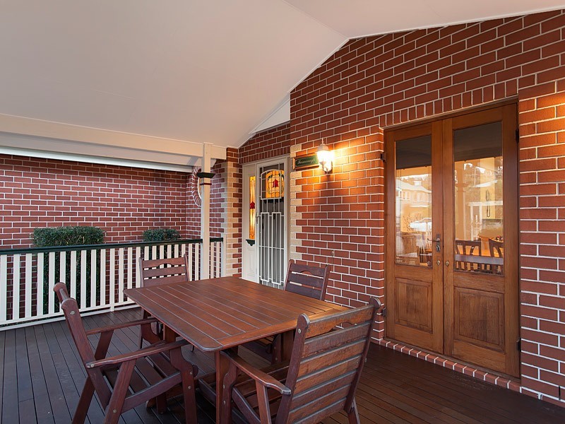 5 Reid Street, Windsor QLD 4030