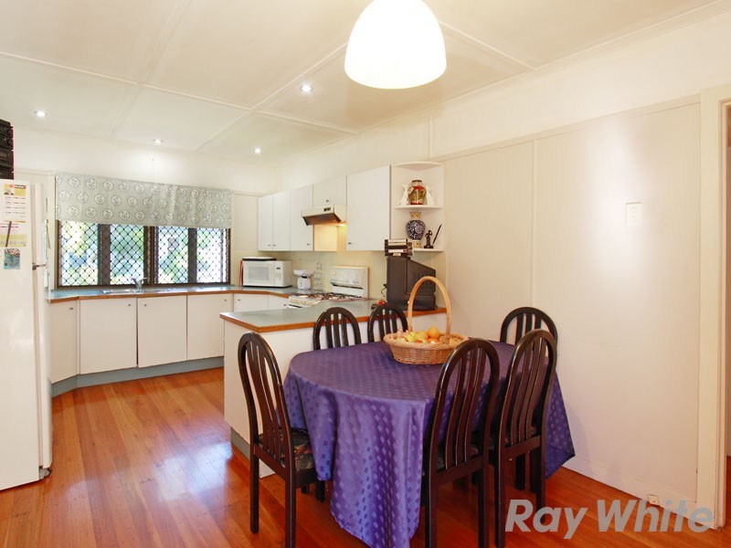 27 Thuruna Street, Stafford QLD 4053