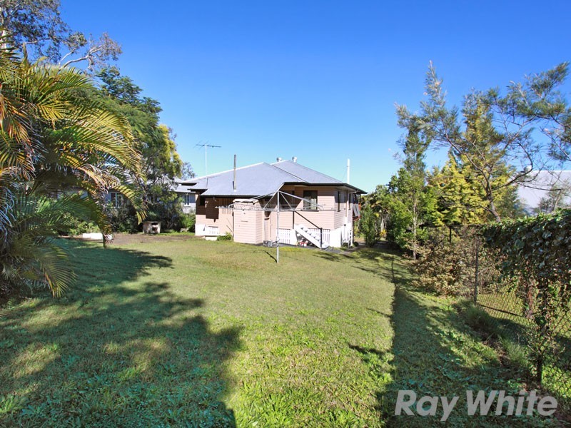 27 Thuruna Street, Stafford QLD 4053