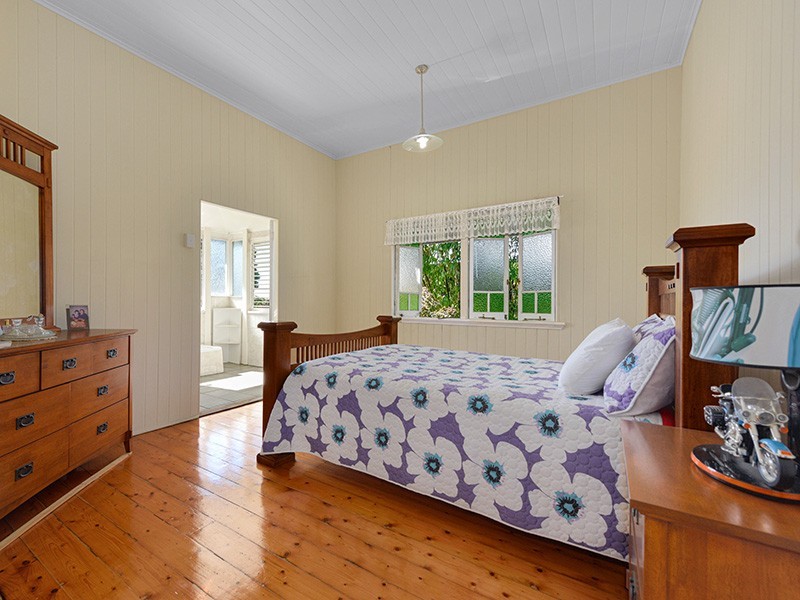 114 Scott Street, Stafford Heights QLD 4053