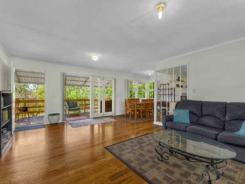 10 Sedgemoor Street, Stafford Heights QLD 4053