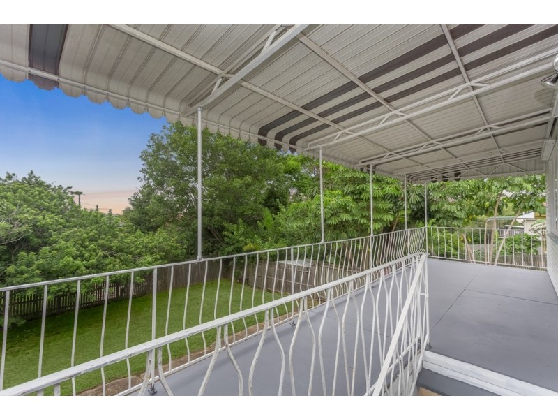 377 Webster Road, Stafford Heights QLD 4053