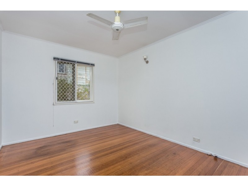 377 Webster Road, Stafford Heights QLD 4053