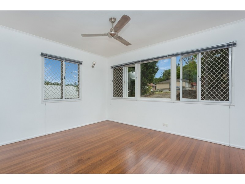 377 Webster Road, Stafford Heights QLD 4053