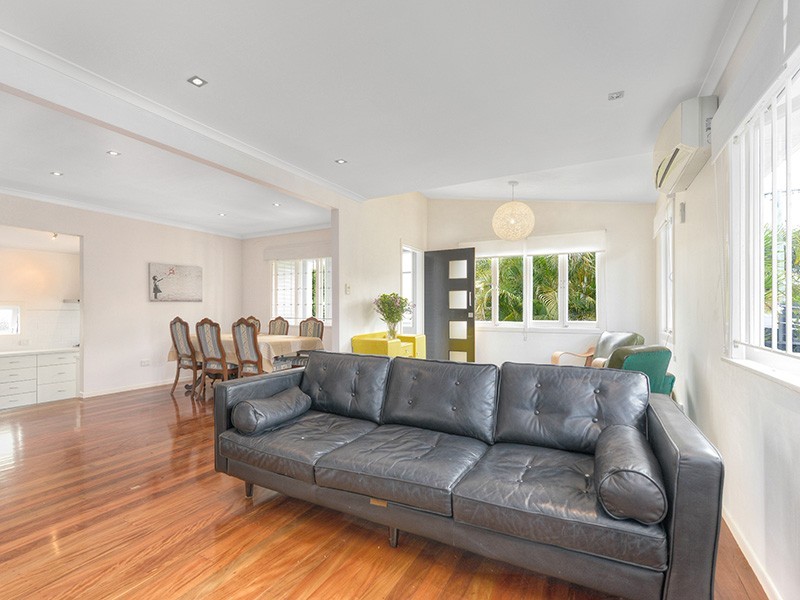 15 Almora Street, Wooloowin QLD 4030