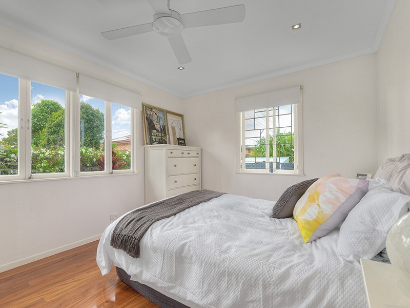 15 Almora Street, Wooloowin QLD 4030