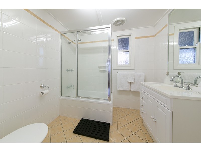 6 Clarke Street, Hendra QLD 4011