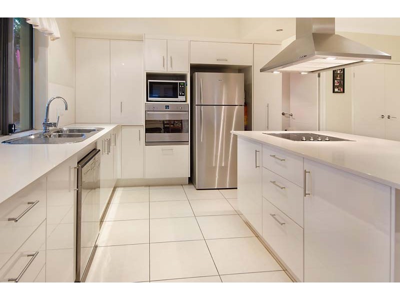 39 Webster Avenue, Hendra QLD 4011