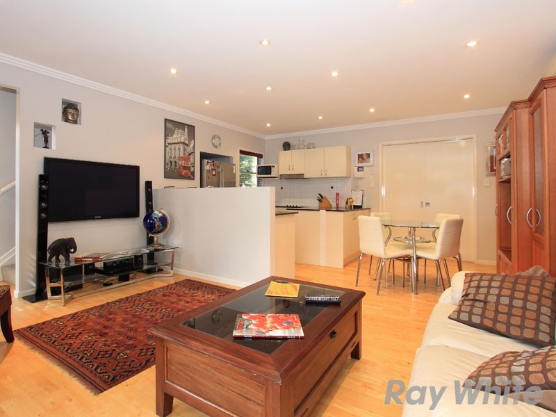 2/17 Main Ave, Wilston QLD 4051