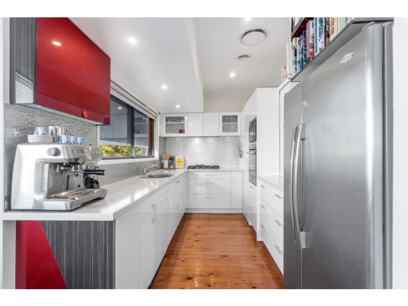 16 Beatson Tce, Alderley QLD 4051