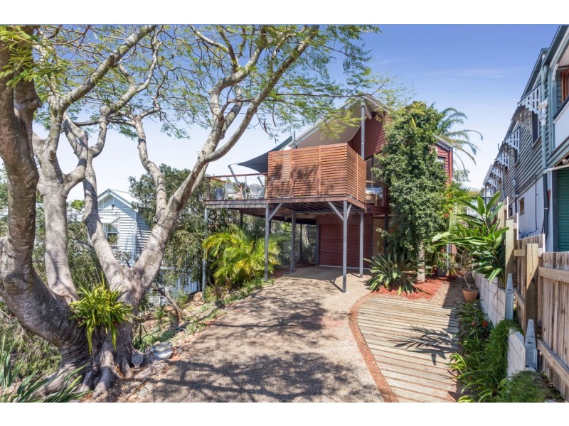 16 Beatson Tce, Alderley QLD 4051