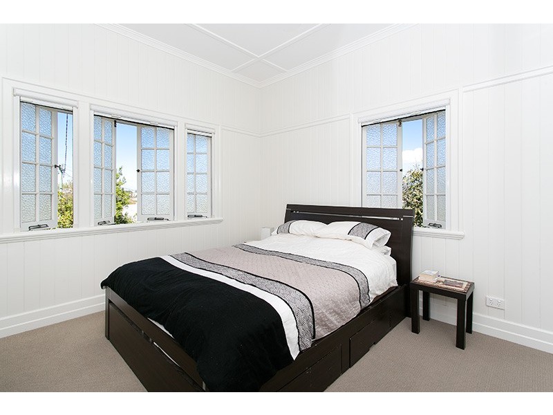 19 Campbell Tce, Alderley QLD 4051