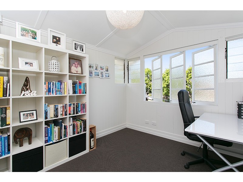 19 Campbell Tce, Alderley QLD 4051