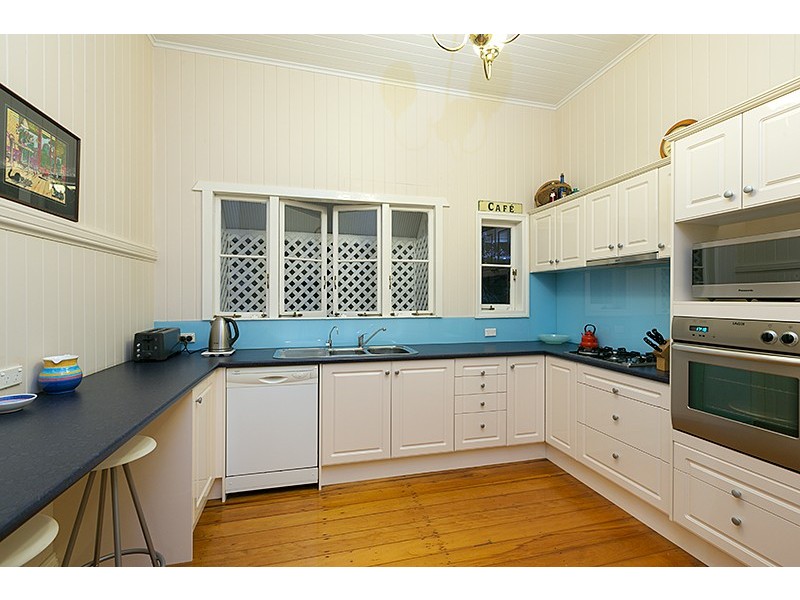 41 Grove Street, Albion QLD 4010