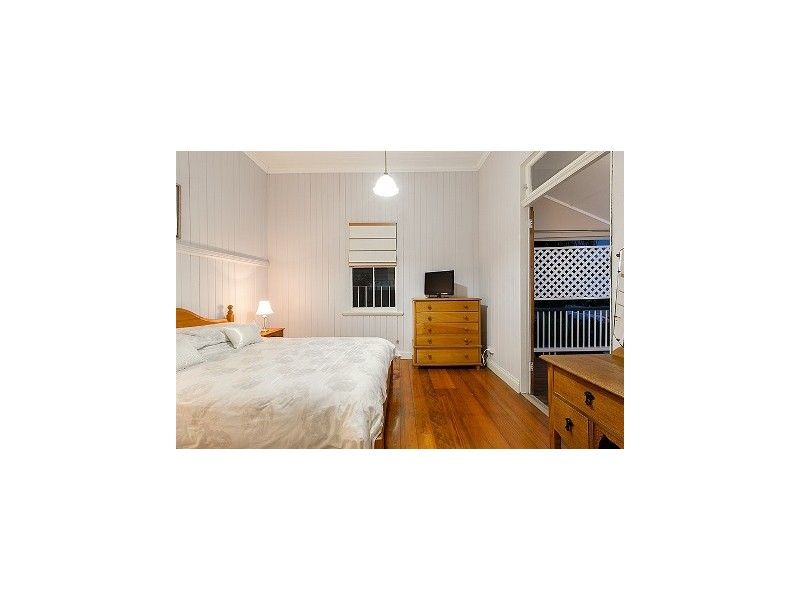 41 Grove Street, Albion QLD 4010