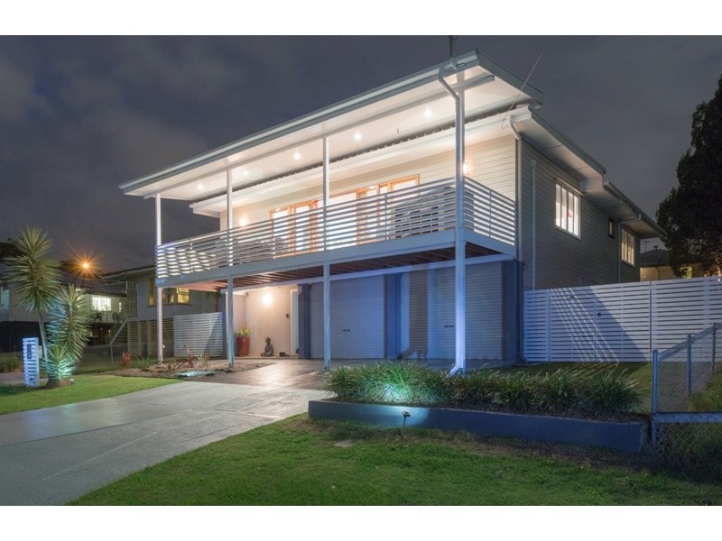 11 Allowrie Street, Stafford QLD 4053