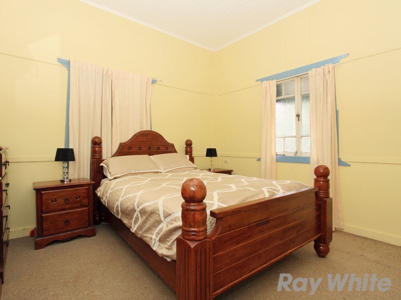 7 Mina Parade, Newmarket QLD 4051