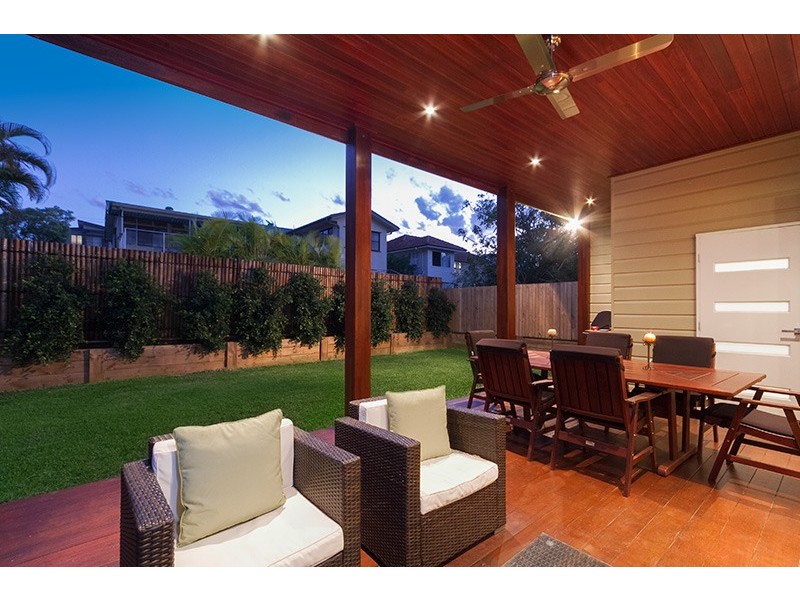 17 Gurley Street, Wavell Heights QLD 4012