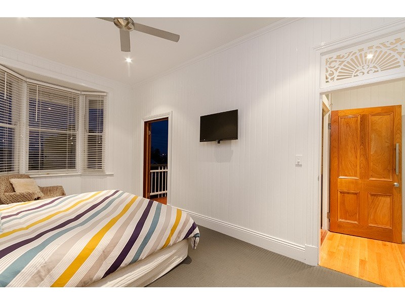 17 Gurley Street, Wavell Heights QLD 4012