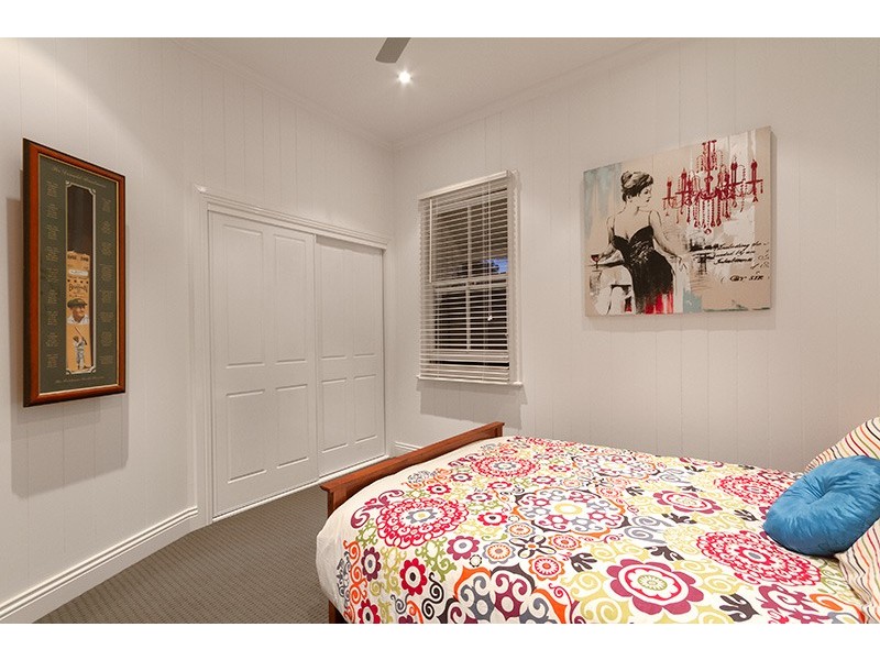 17 Gurley Street, Wavell Heights QLD 4012