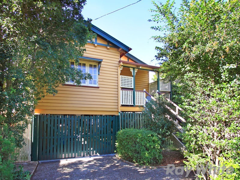 75 Lanham Avenue, Grange QLD 4051