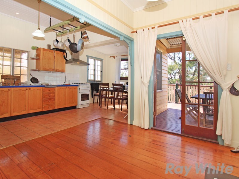 75 Lanham Avenue, Grange QLD 4051