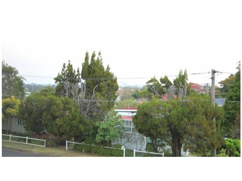 31 Tathra Street, Stafford QLD 4053