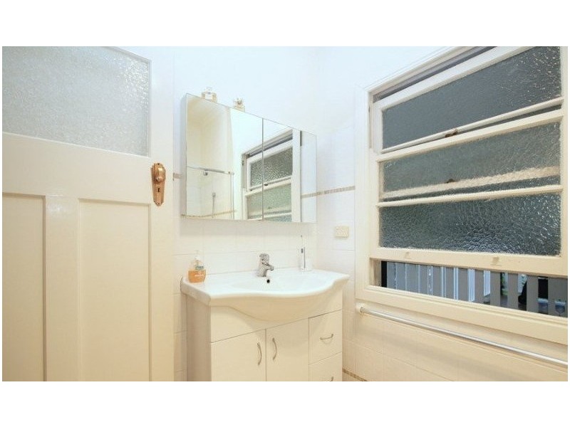 31 Tathra Street, Stafford QLD 4053