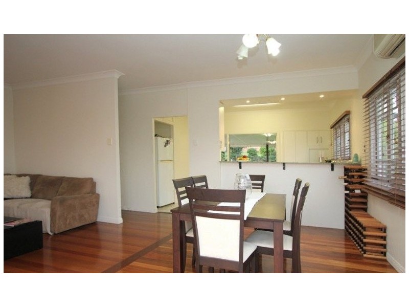 31 Tathra Street, Stafford QLD 4053