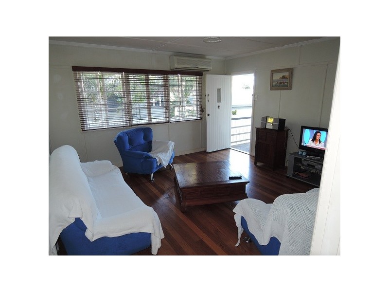 21 Quandeine Street, Stafford QLD 4053