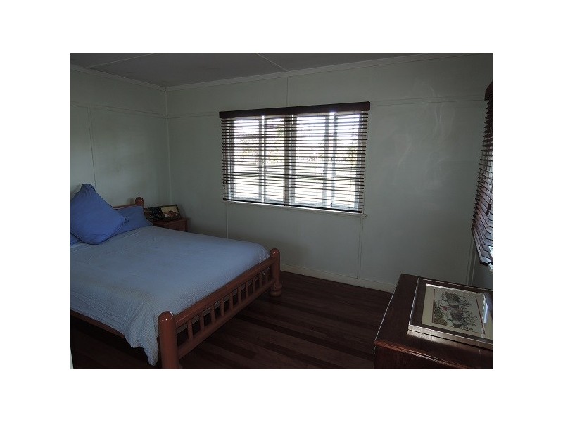 21 Quandeine Street, Stafford QLD 4053