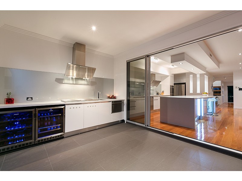 72 Main Avenue, Wilston QLD 4051