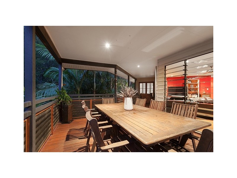 25 Hackett Street, Ashgrove QLD 4060