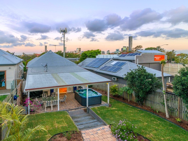 2 Lower Clifton Terrace, Red Hill QLD 4059