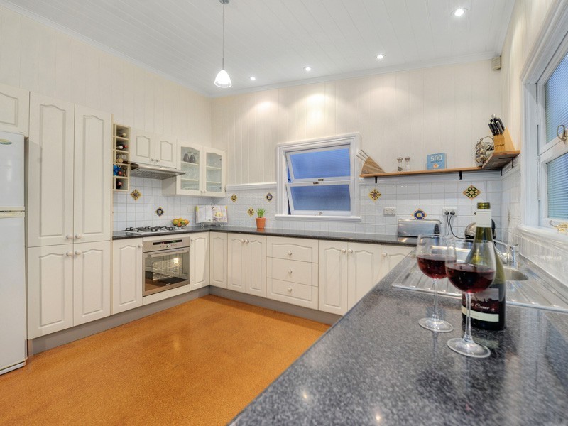 2 Lower Clifton Terrace, Red Hill QLD 4059