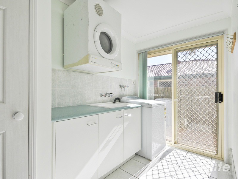 2 Explorer Drive, Albany Creek QLD 4035