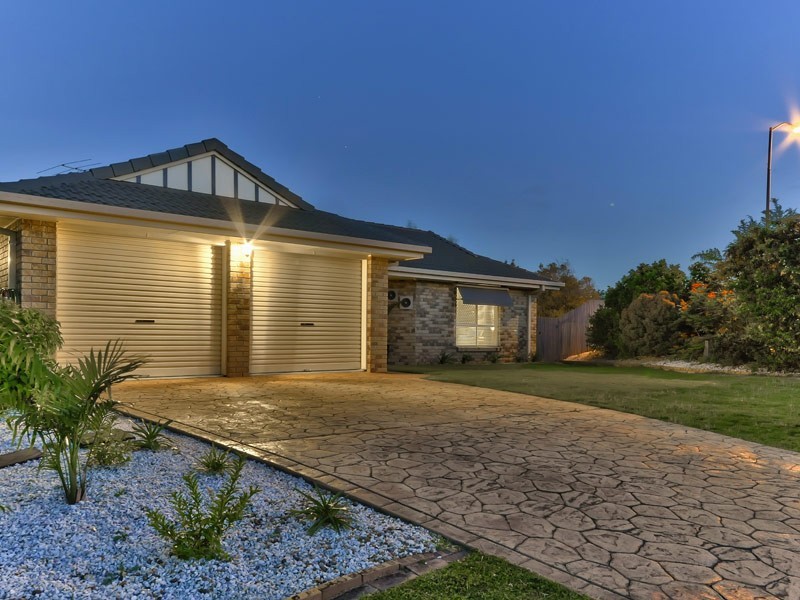 2 Explorer Drive, Albany Creek QLD 4035