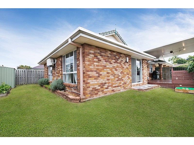 1 Manitoba Place, Wavell Heights QLD 4012