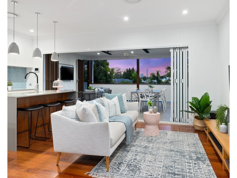27 Main Avenue, Wilston QLD 4051