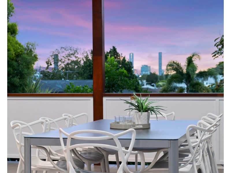 27 Main Avenue, Wilston QLD 4051