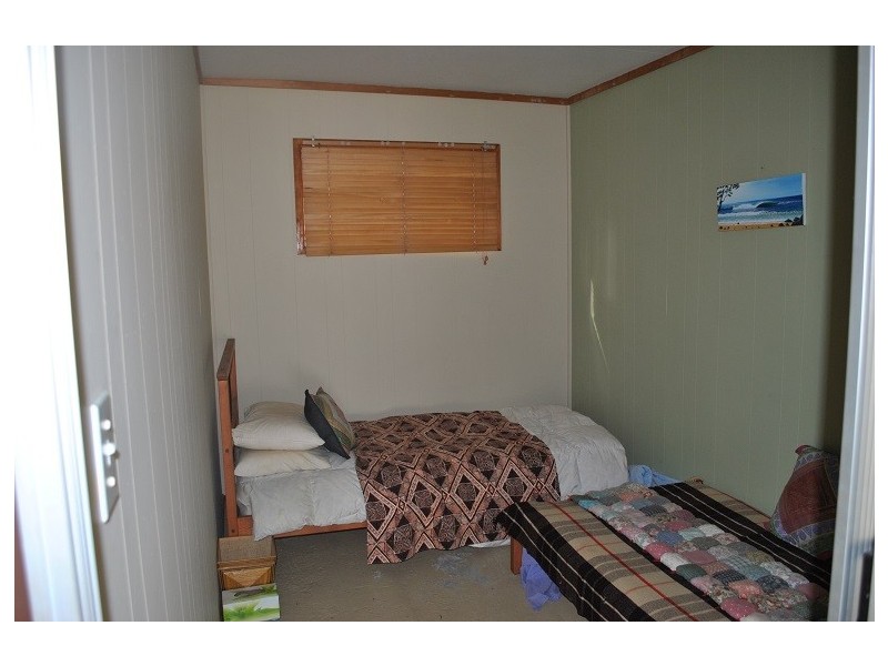 1 Midgen Street, Kooringal QLD 4025