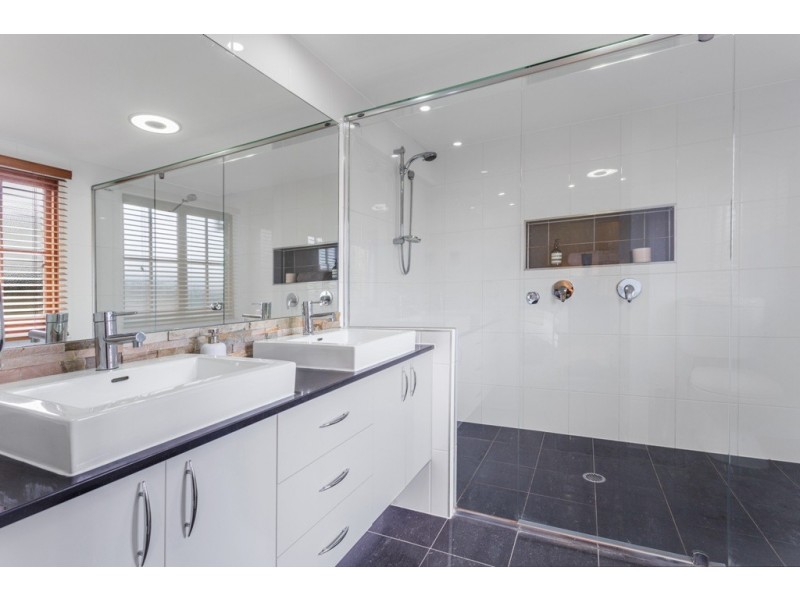 15 Sport Street, Kedron QLD 4031