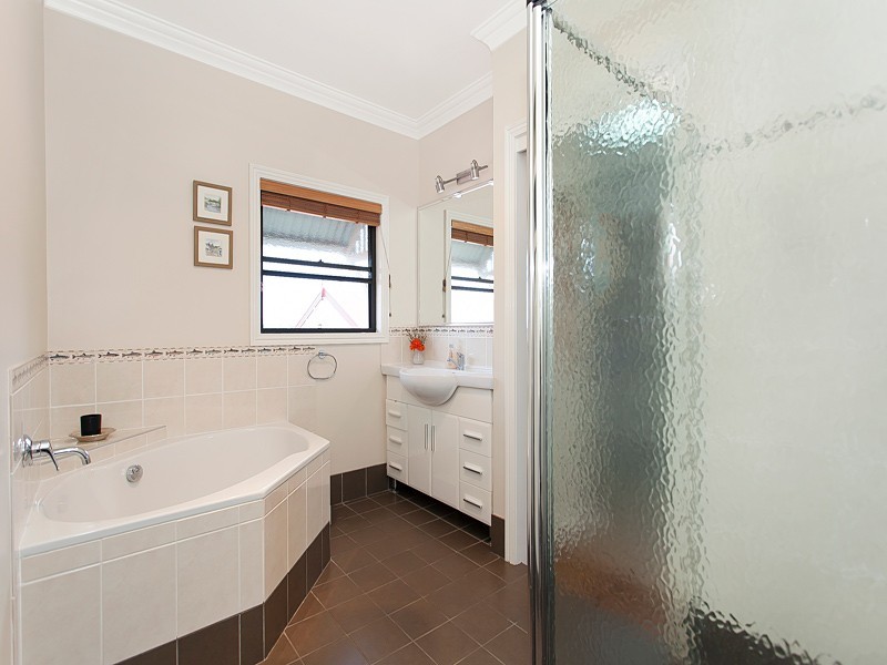 20 Highland Street, Gordon Park QLD 4031