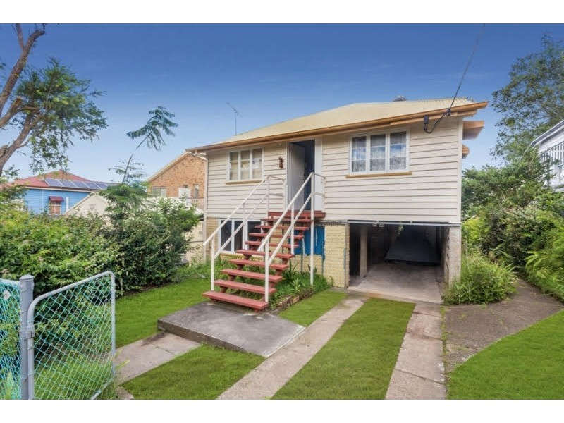 18 Lincoln Street, Wilston QLD 4051