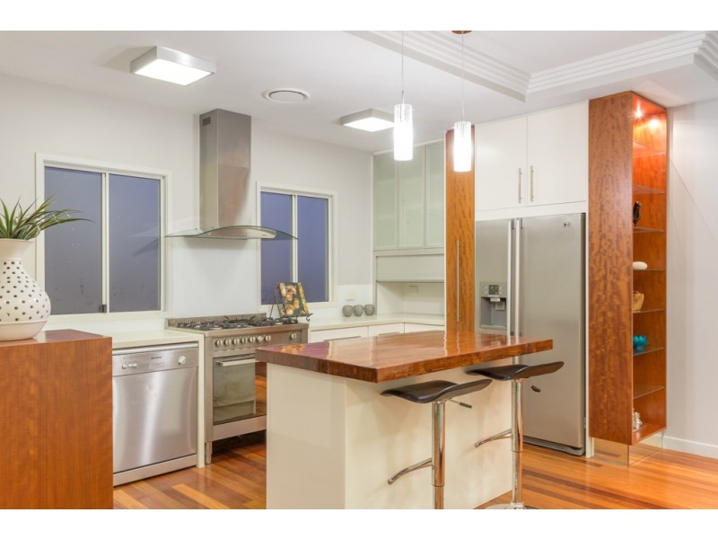 61 Clifford Street, Stafford QLD 4053