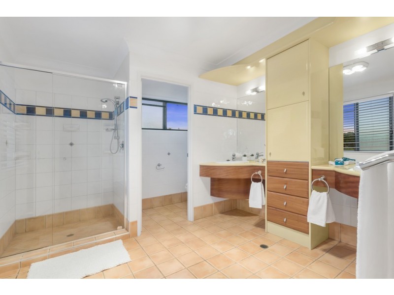 96 Clifford Street, Stafford QLD 4053