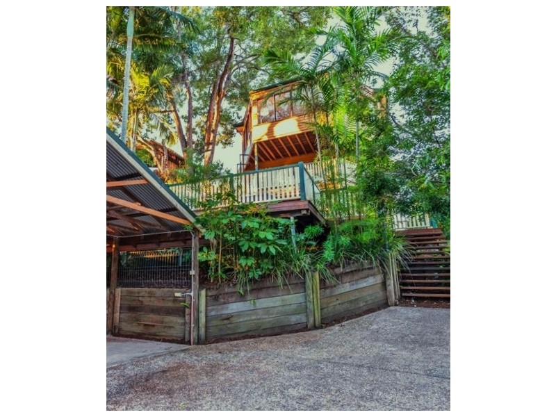 72 Coopers Camp Road, Bardon QLD 4065
