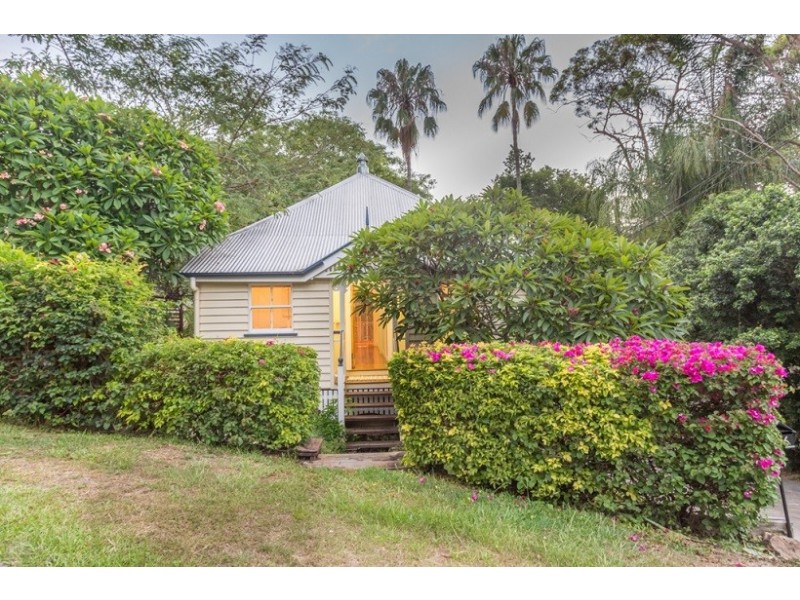 26 Soudan Street, Bardon QLD 4065