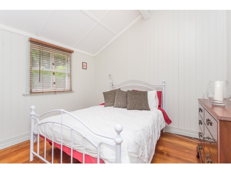 26 Soudan Street, Bardon QLD 4065