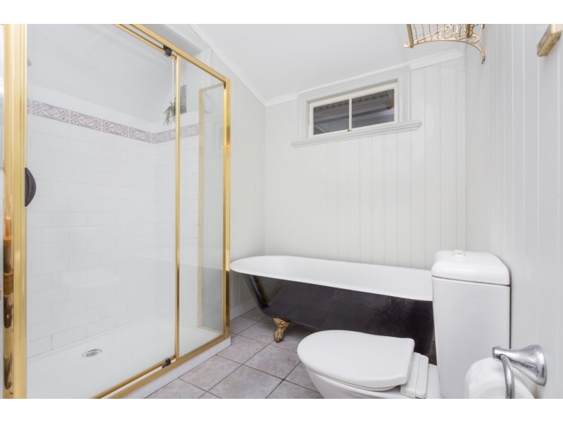 26 Soudan Street, Bardon QLD 4065